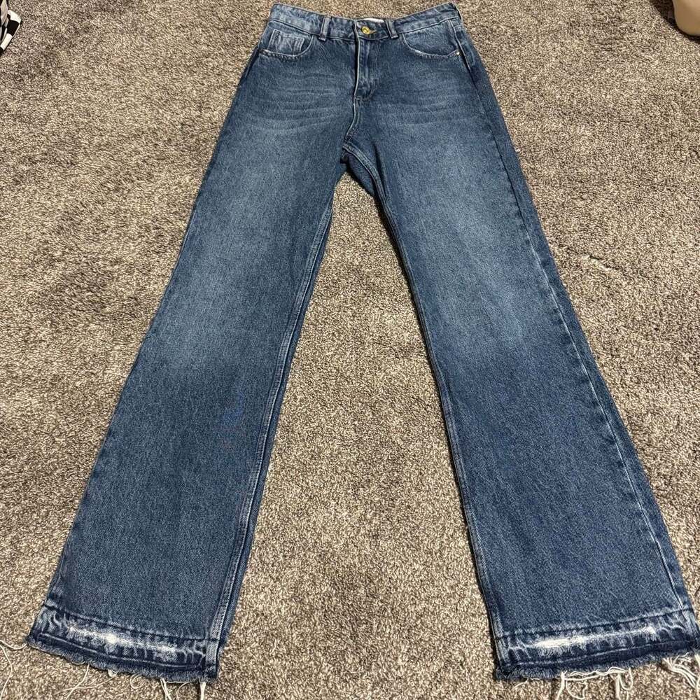 ZON JEANS High-Waisted Straight Leg Jeans, Frayed Hem, Blue Denim